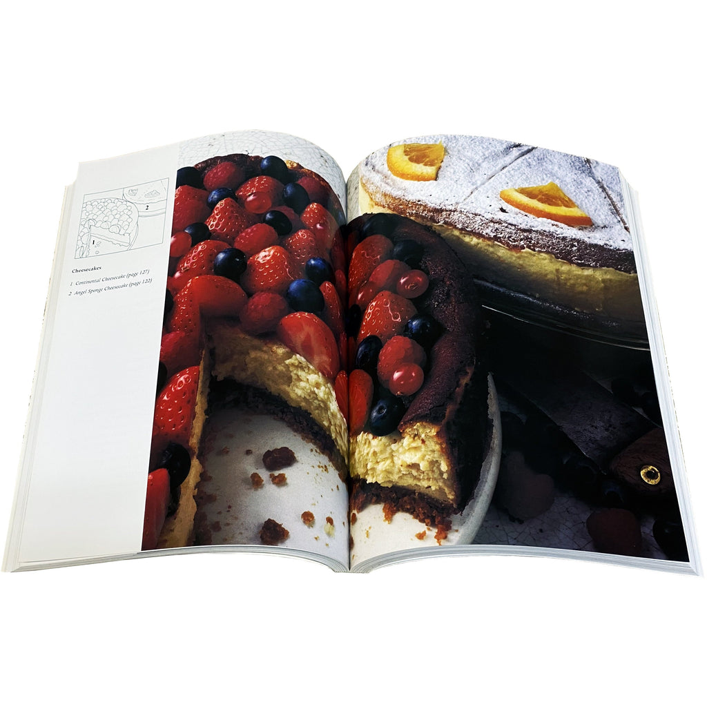 Mary Berry's Cookbook - Ultimate Cake Book - Over 200 Classic Recipes By Merry Berry
