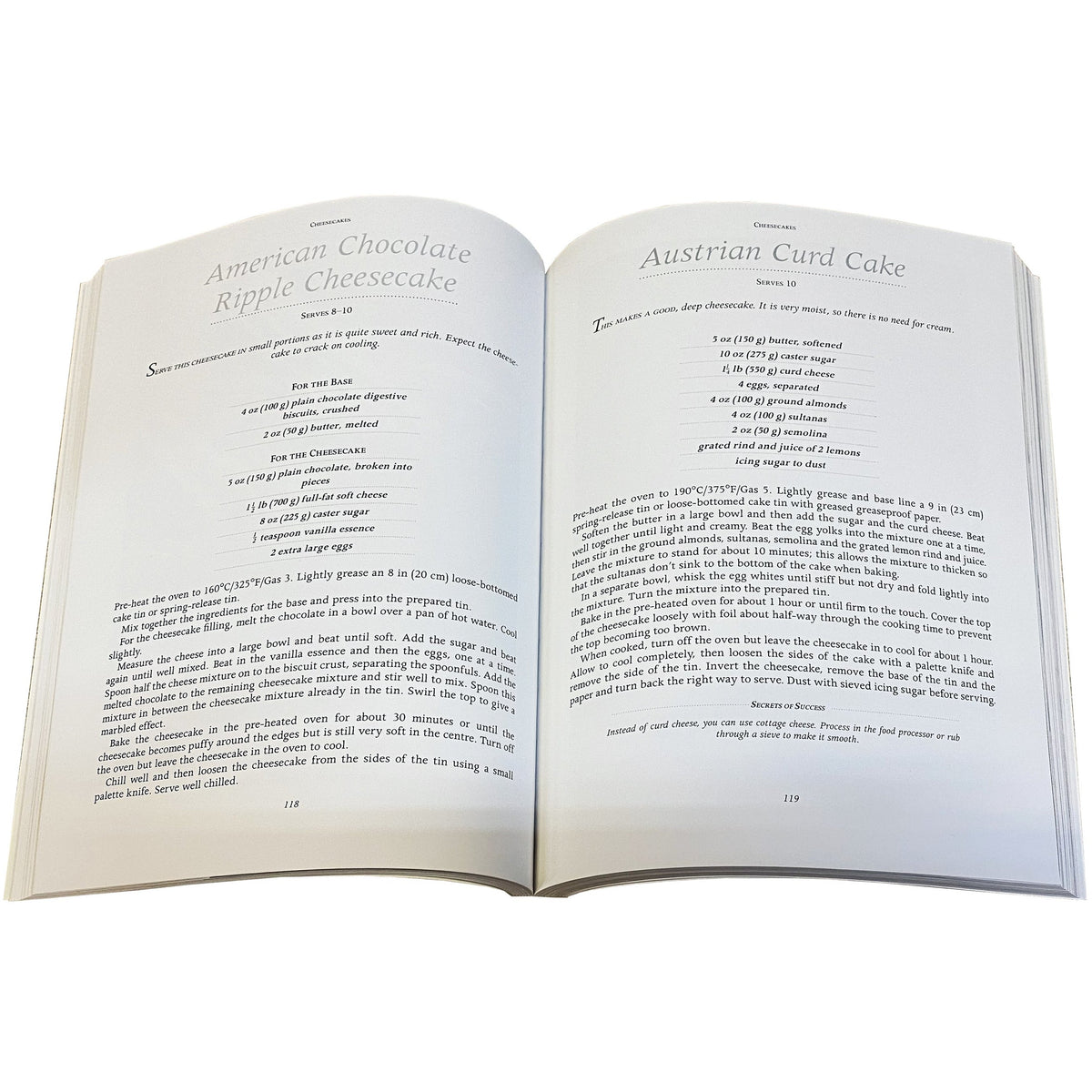 Mary Berry's Cookbook - Ultimate Cake Book - Over 200 Classic Recipes By Merry Berry
